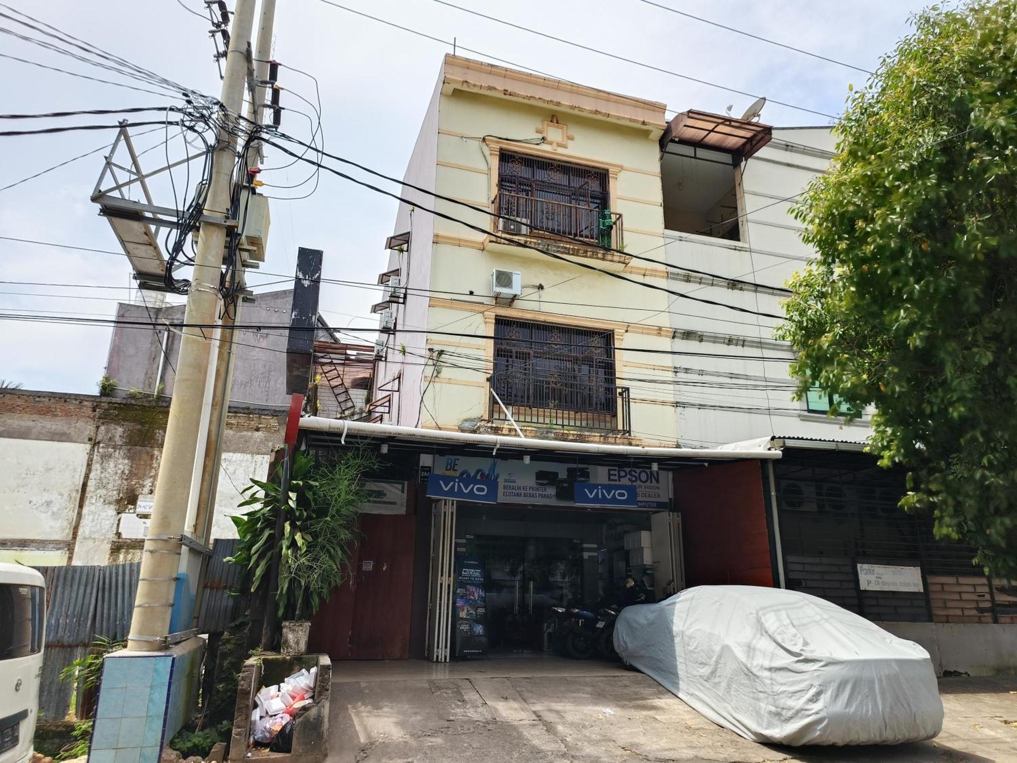 Bumi Merpati Residence Makassar Mitra Reddoorz Luaran gambar